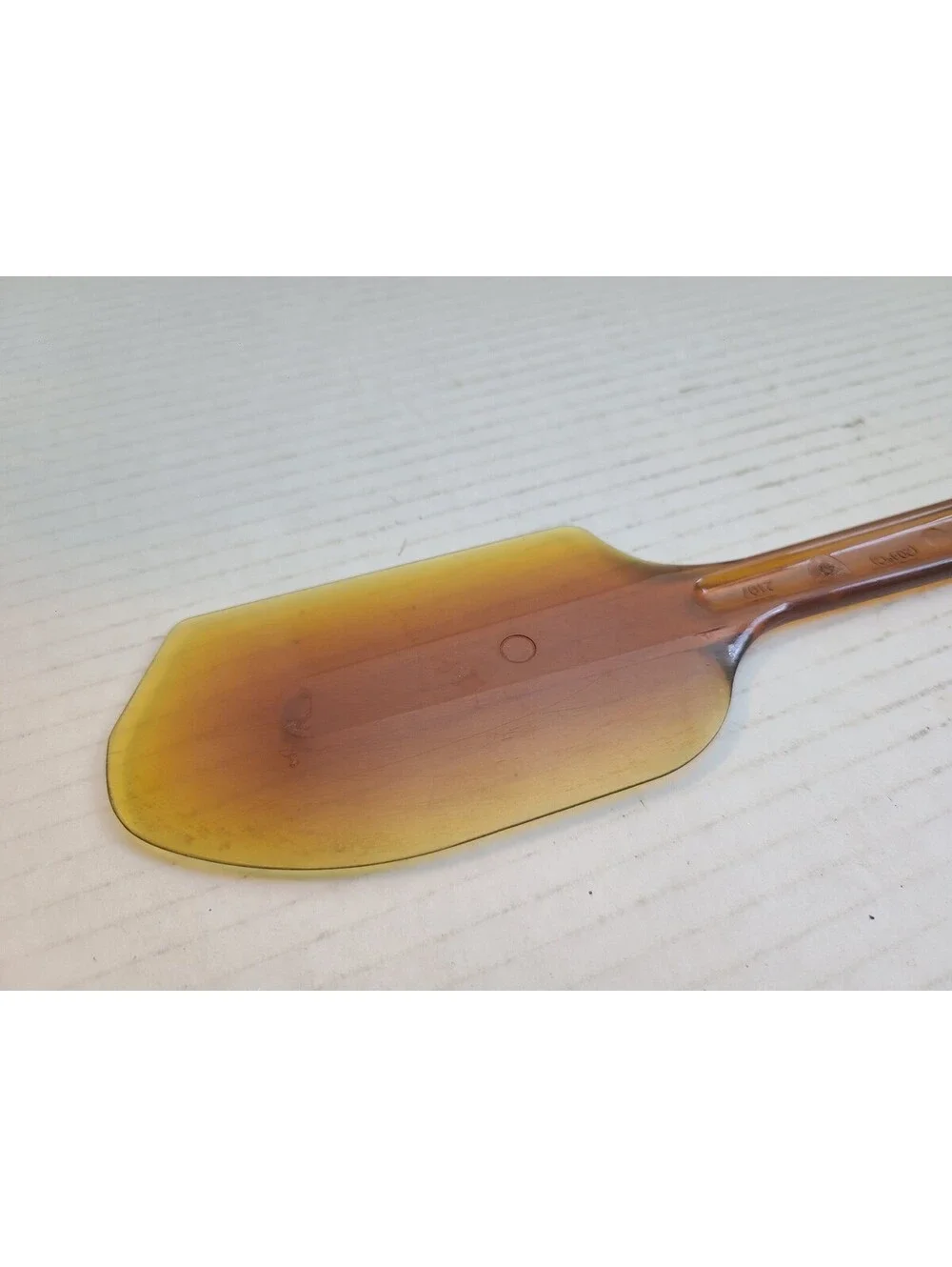 Robinson Knife Company Vintage Ultratemp Amber Spatula Model 2107